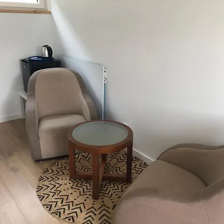 Stanica Modrak 酒店