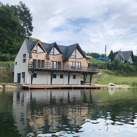 Stanica Modrak 酒店 *