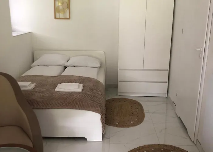 Hotel Stanica Modrak *