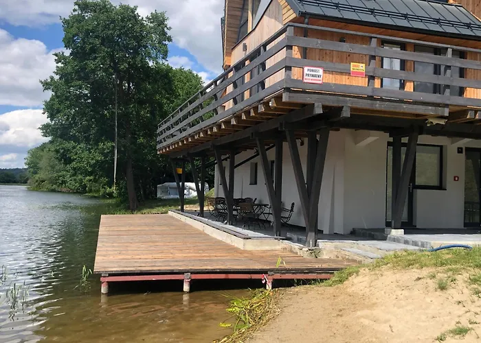 Stanica Modrak Hotel